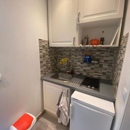 Small Studio Near Eiffel Tower 파리 외부 사진