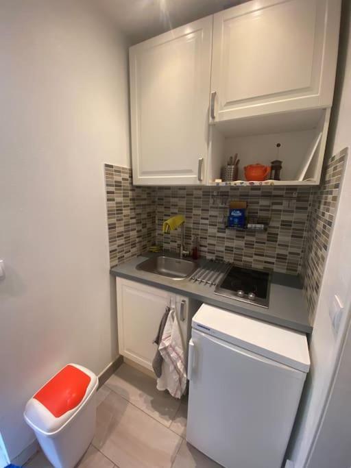 Small Studio Near Eiffel Tower 파리 외부 사진